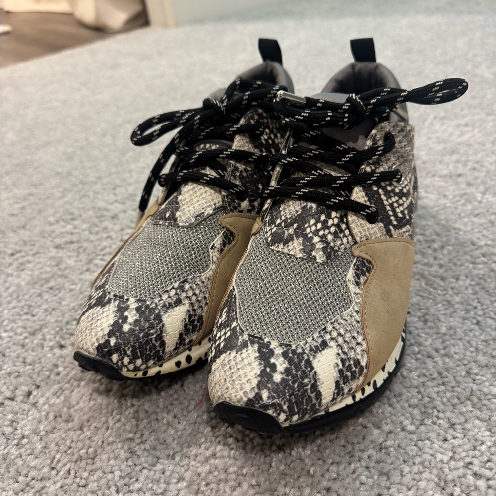 Steve Madden Cliff Mixed Print Women’s Sneakers
